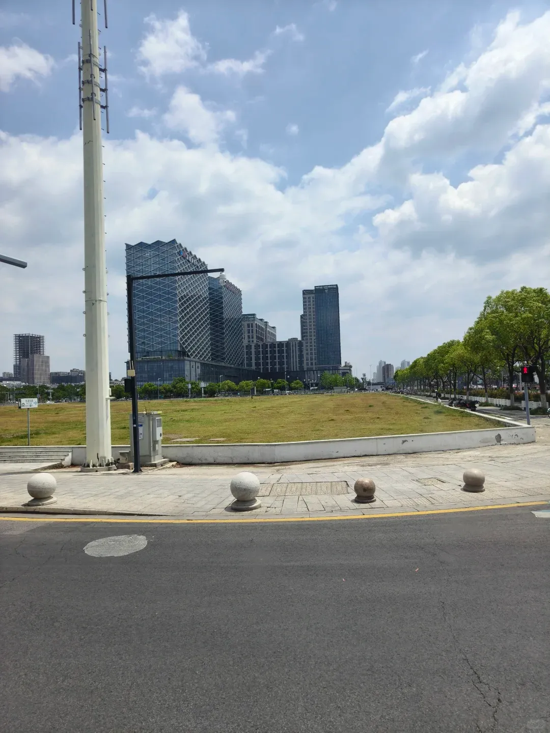 Suzhou: 10 Million People, But Feels Weirdly Sparse? What's Their Secret? 5