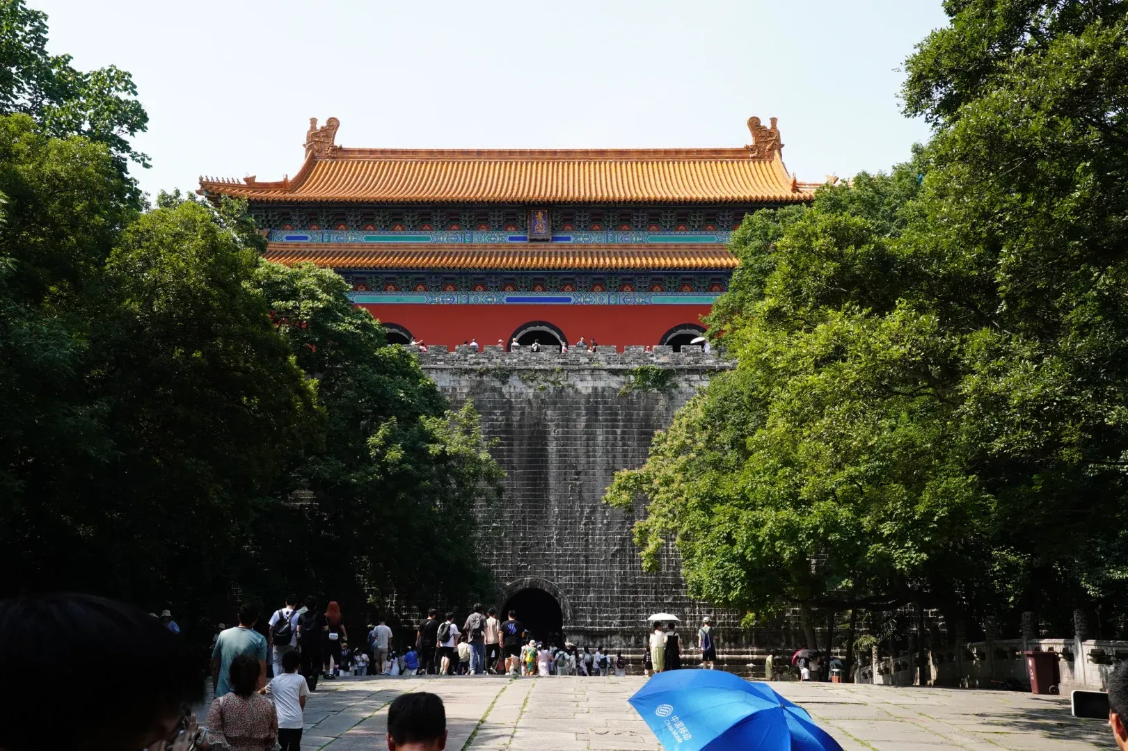 Comparing Travel Experiences in Nanjing and Shanghai 1